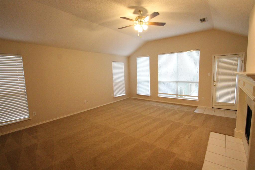 2920 COVENTRY LN, McKinney, TX 75069