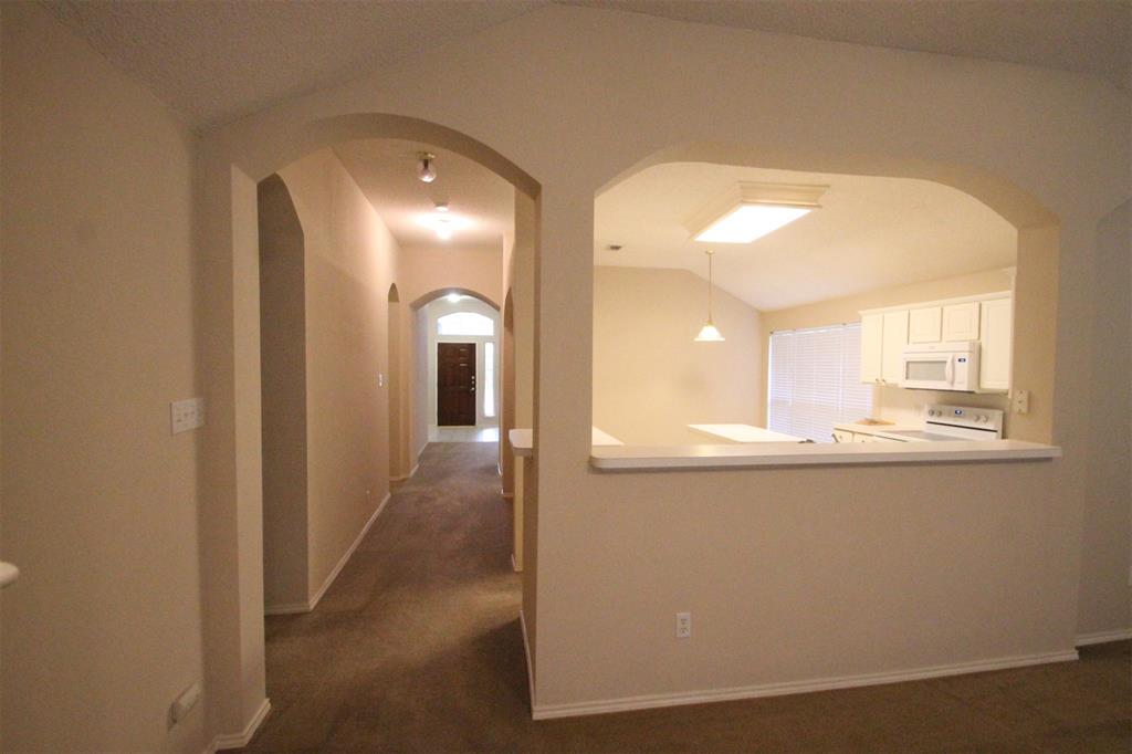 2920 COVENTRY LN, McKinney, TX 75069