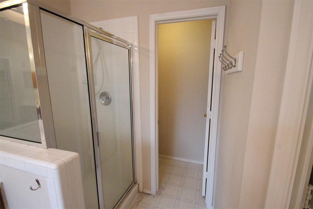 2920 COVENTRY LN, McKinney, TX 75069
