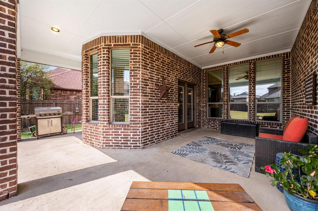 207 Charleston Lane, Fate, TX 75189