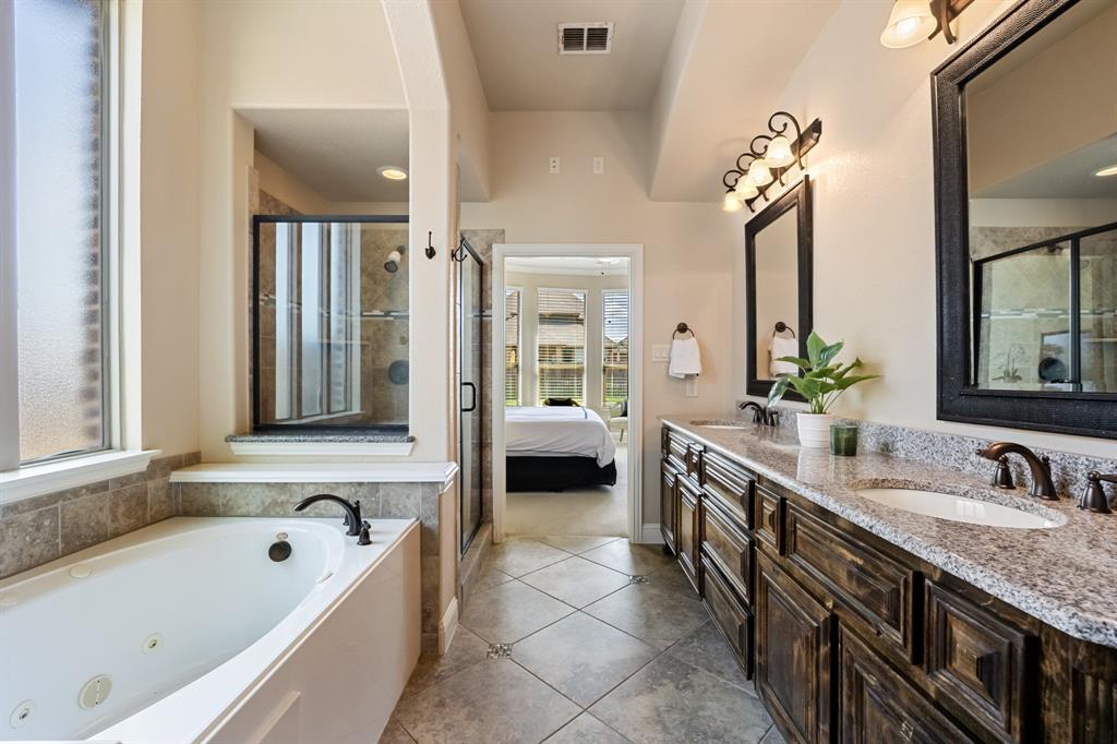 207 Charleston Lane, Fate, TX 75189