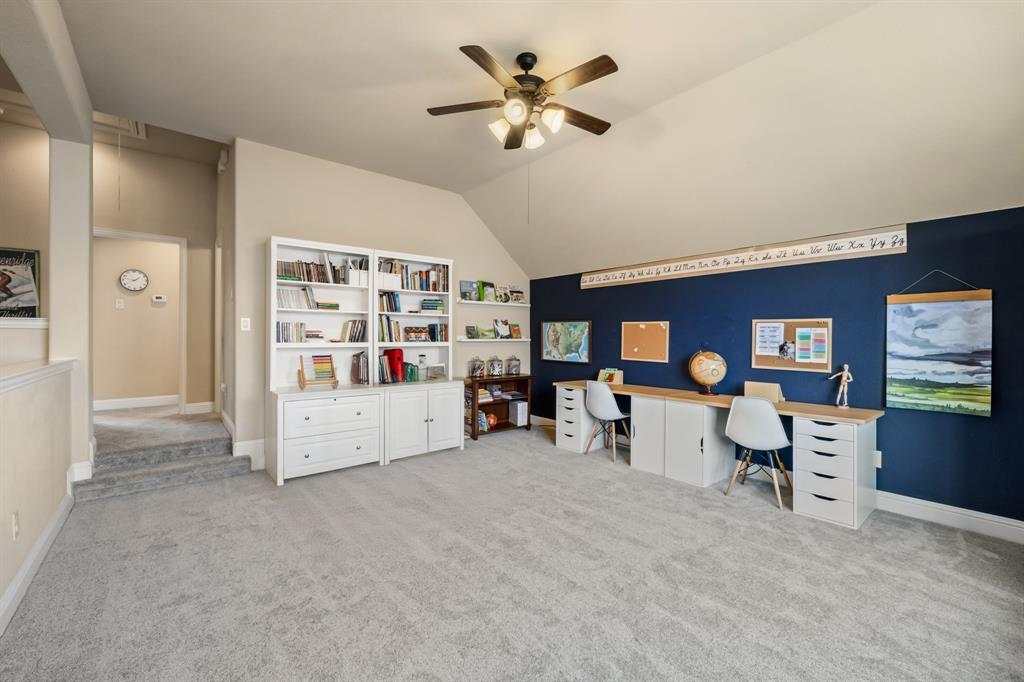 207 Charleston Lane, Fate, TX 75189