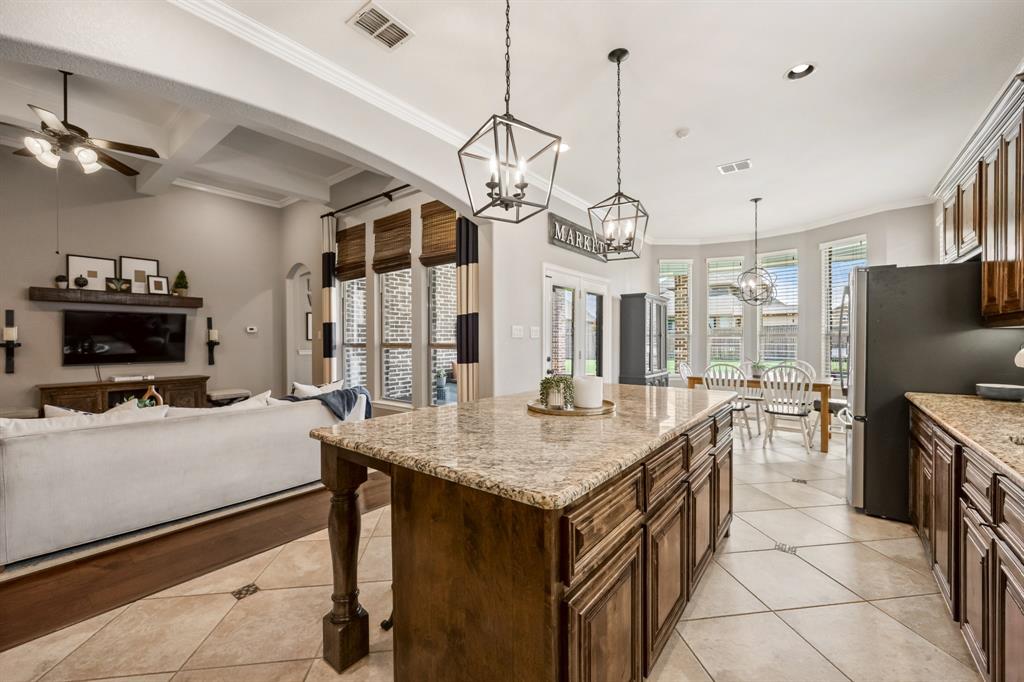 207 Charleston Lane, Fate, TX 75189