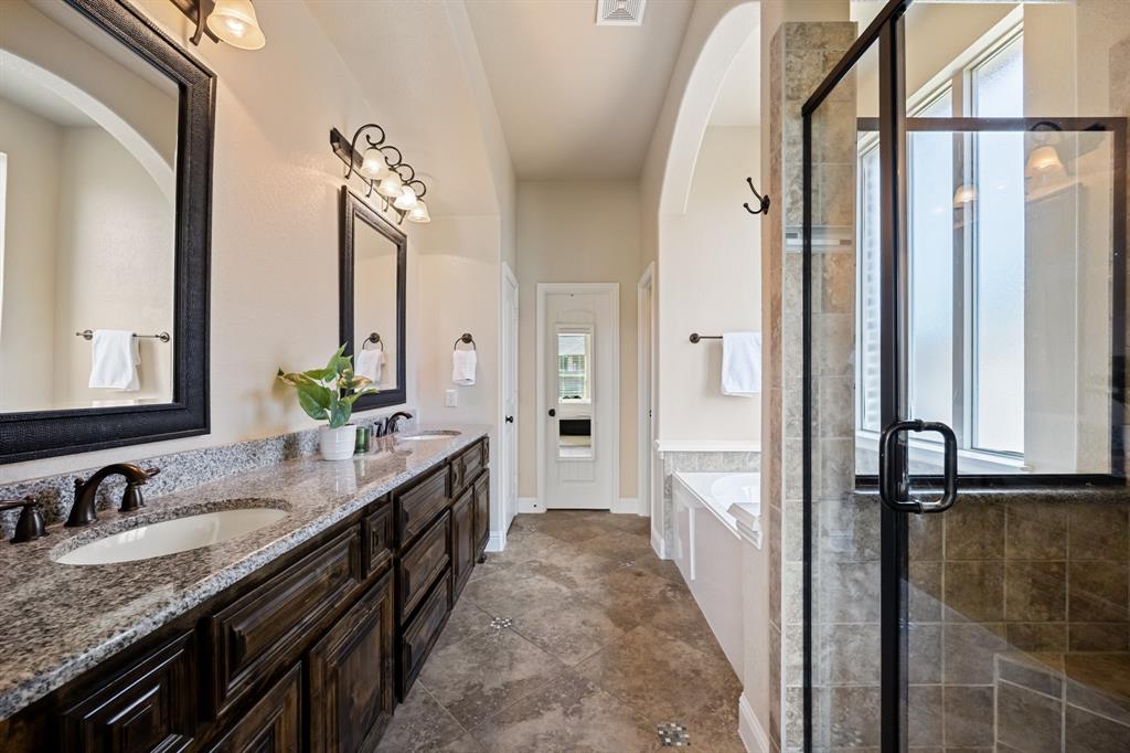 207 Charleston Lane, Fate, TX 75189