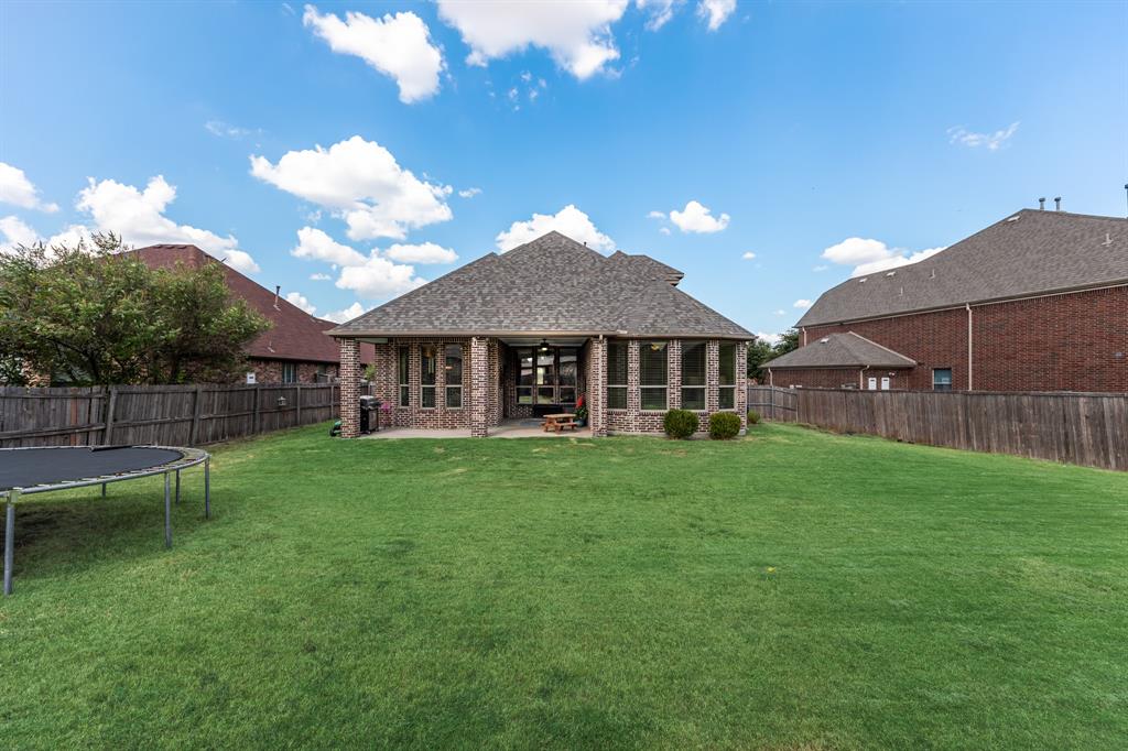 207 Charleston Lane, Fate, TX 75189