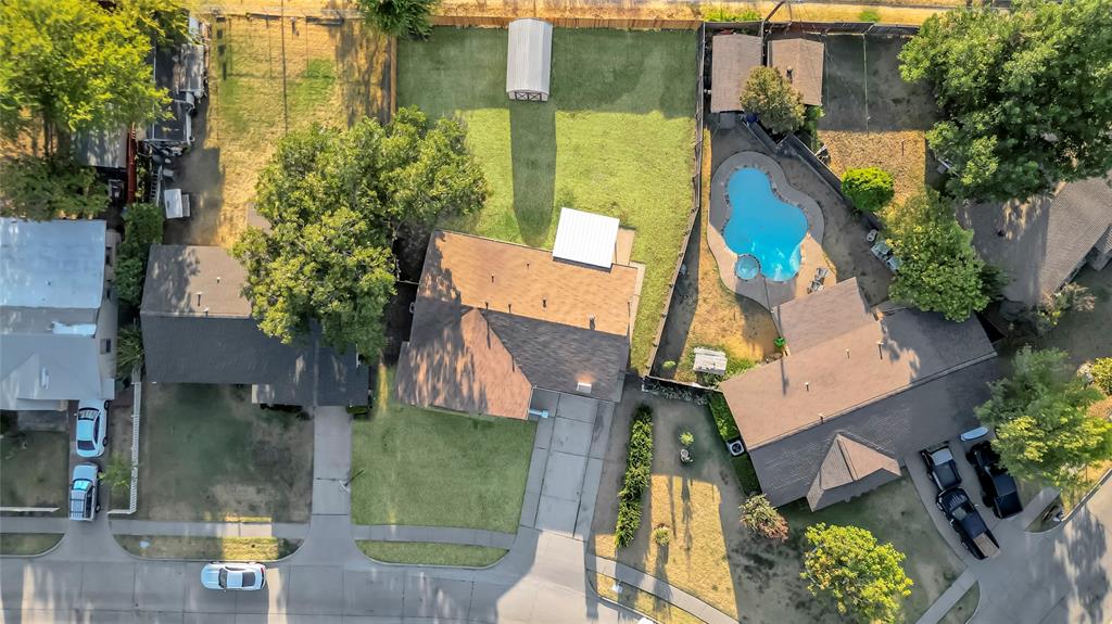 1802 Fairfax Lane, Carrollton, TX 75006