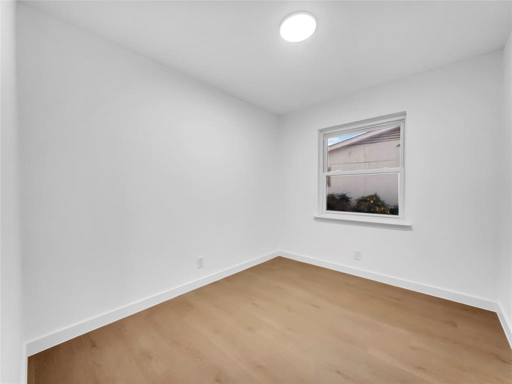 1802 Fairfax Lane, Carrollton, TX 75006