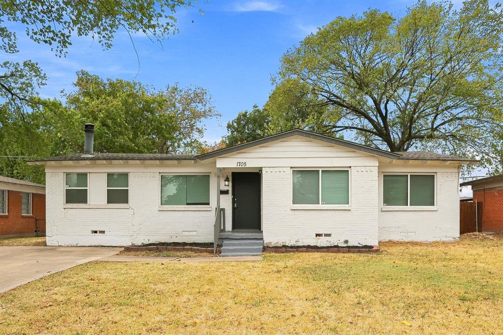 1705 Longview Street, Mesquite, TX 75149