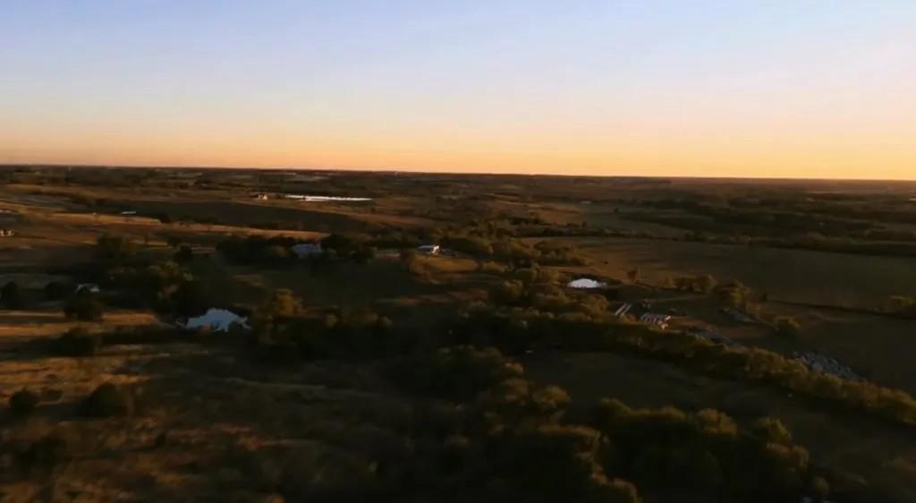 1179 E FM 813, Palmer, TX 75152