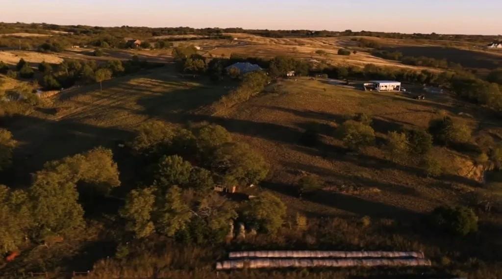 1179 E FM 813, Palmer, TX 75152