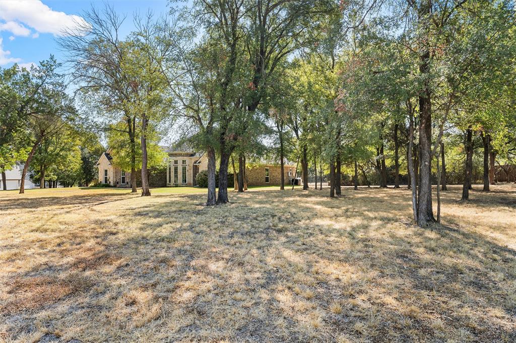 580 Whispering Oaks, China Spring, TX 76633