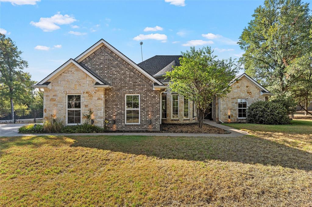 580 Whispering Oaks, China Spring, TX 76633