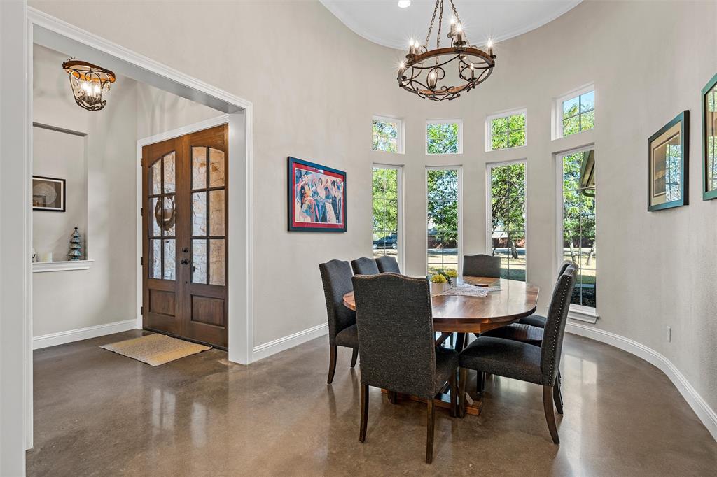 580 Whispering Oaks, China Spring, TX 76633