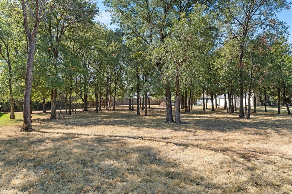 580 Whispering Oaks, China Spring, TX 76633