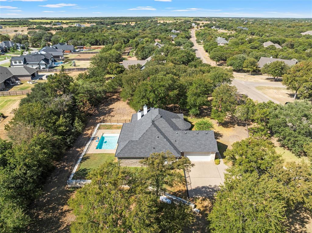 580 Whispering Oaks, China Spring, TX 76633