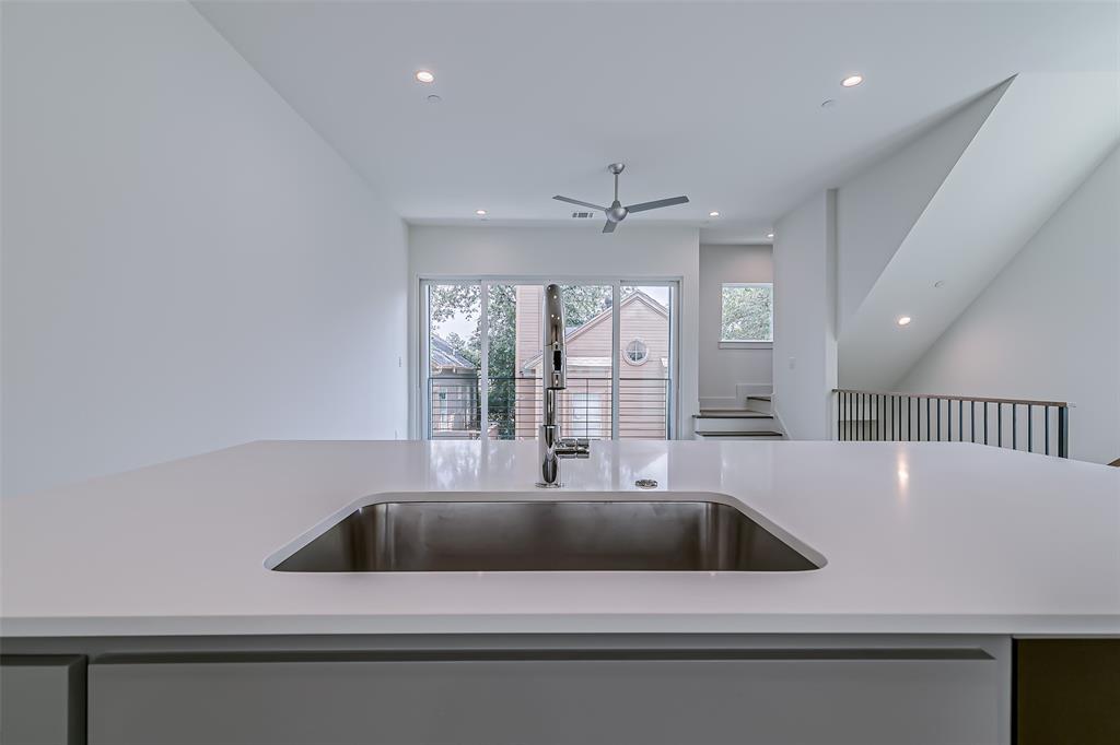 6028 Lewis Street, #202, Dallas, TX 75206