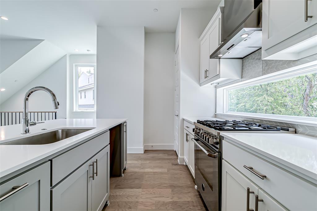 6028 Lewis Street, #202, Dallas, TX 75206