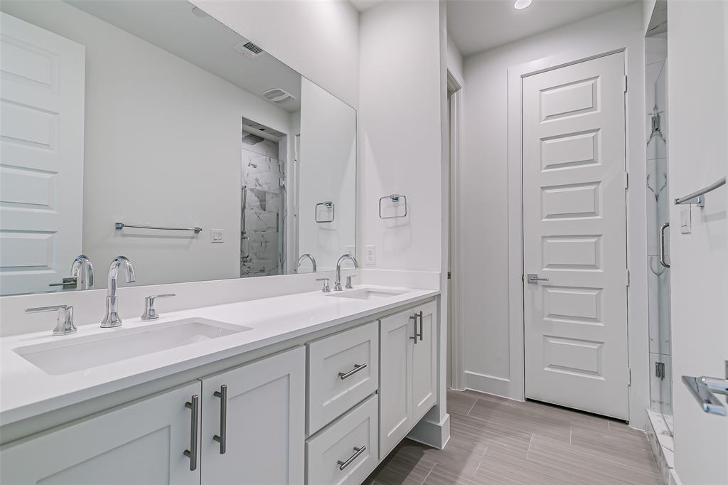 6028 Lewis Street, #202, Dallas, TX 75206