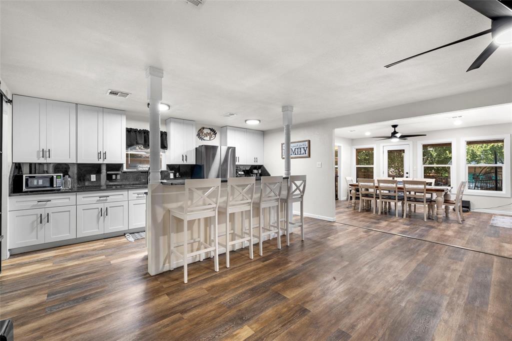 104 Russell Lane, Hewitt, TX 76643