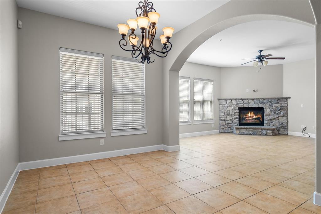 555 Via Amalfi, #312, Irving, TX 75039