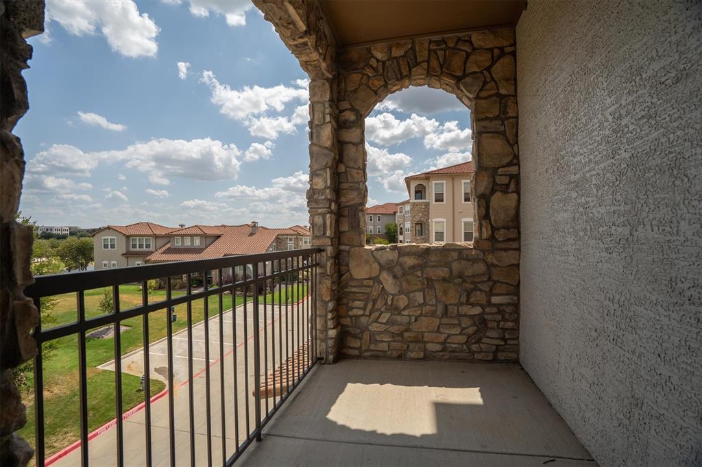 555 Via Amalfi, #312, Irving, TX 75039