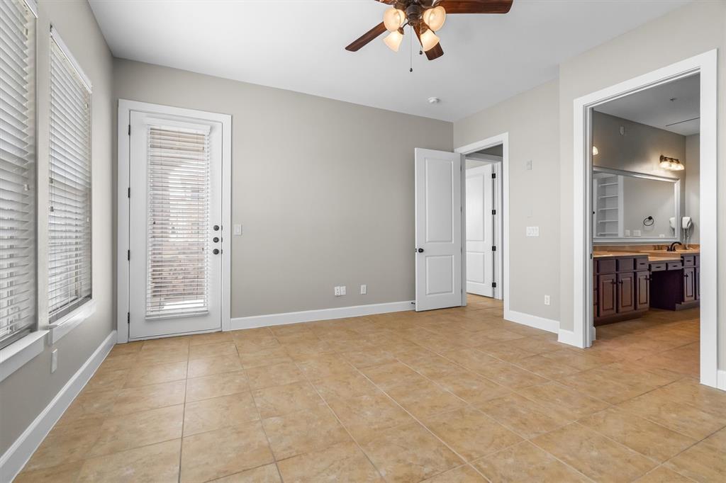 555 Via Amalfi, #312, Irving, TX 75039