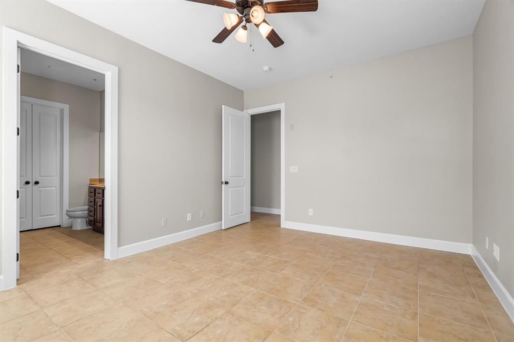 555 Via Amalfi, #312, Irving, TX 75039
