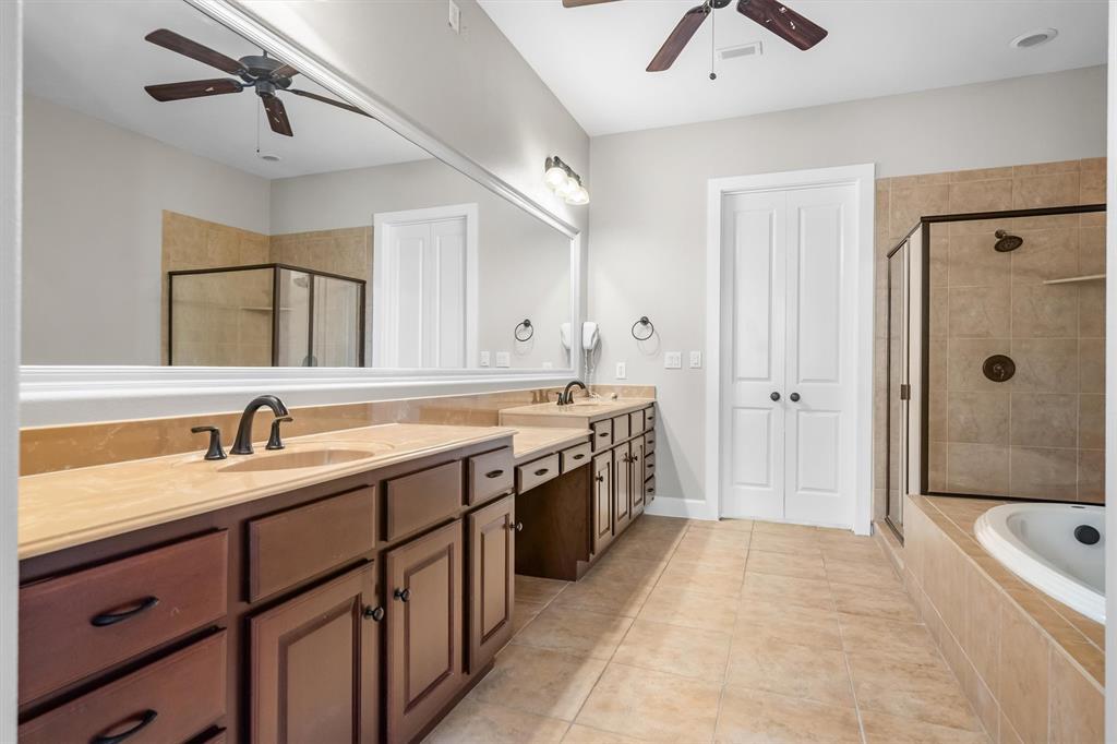 555 Via Amalfi, #312, Irving, TX 75039