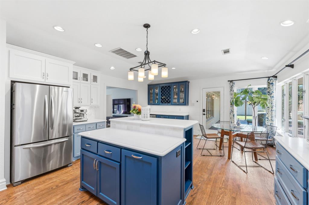 2223 Loving Avenue, Dallas, TX 75214