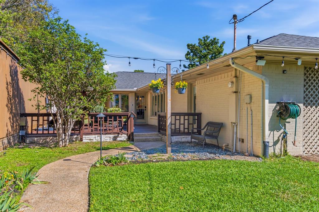 2223 Loving Avenue, Dallas, TX 75214