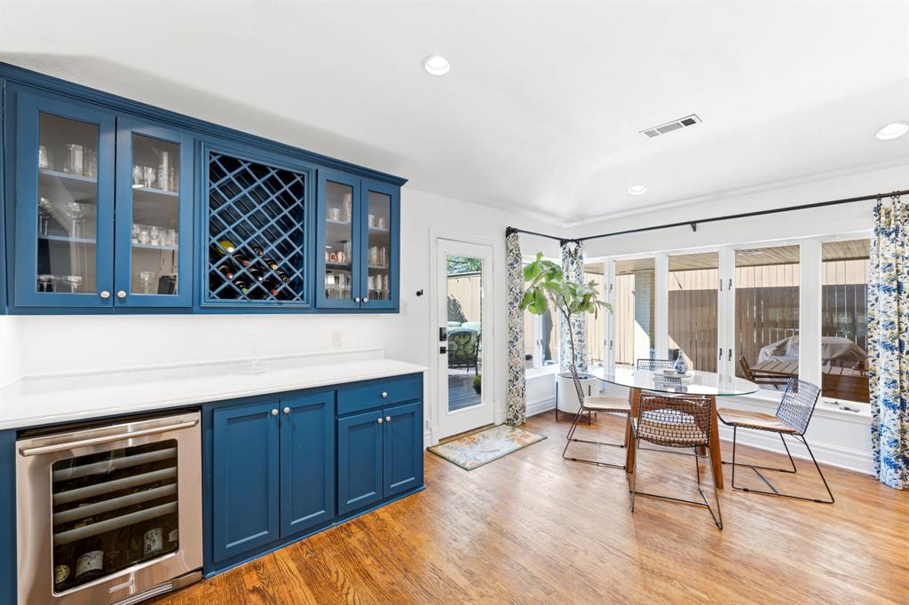 2223 Loving Avenue, Dallas, TX 75214