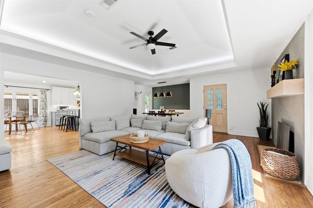 2223 Loving Avenue, Dallas, TX 75214