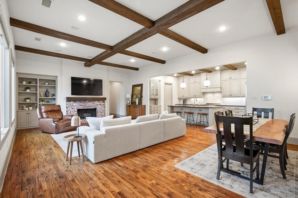 2627 Mount View Drive, Farmers Branch, TX 75234 2627 Mount View Drive, Farmers Branch, TX 75234
