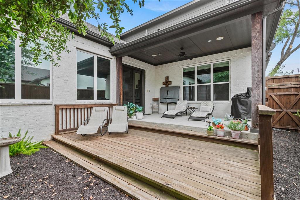 2627 Mount View Drive, Farmers Branch, TX 75234