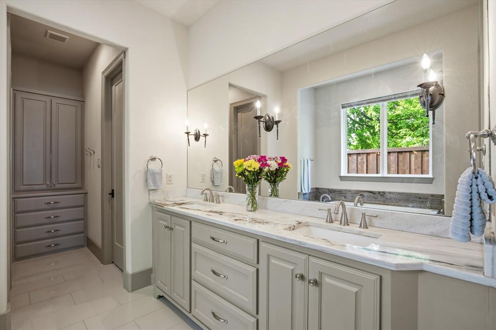 2627 Mount View Drive, Farmers Branch, TX 75234