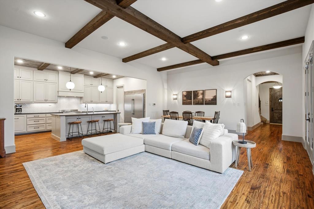 2627 Mount View Drive, Farmers Branch, TX 75234 2627 Mount View Drive, Farmers Branch, TX 75234