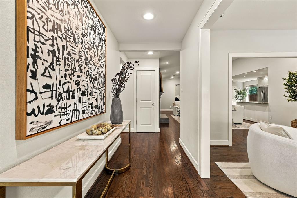 6828 Santa Maria Lane, Dallas, TX 75214
