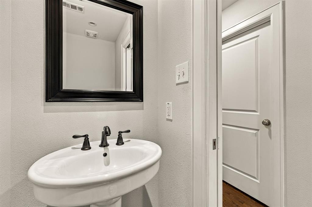 6828 Santa Maria Lane, Dallas, TX 75214