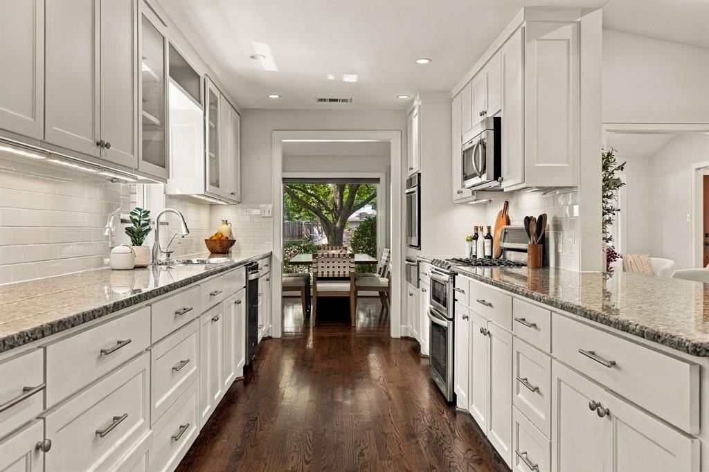 6828 Santa Maria Lane, Dallas, TX 75214