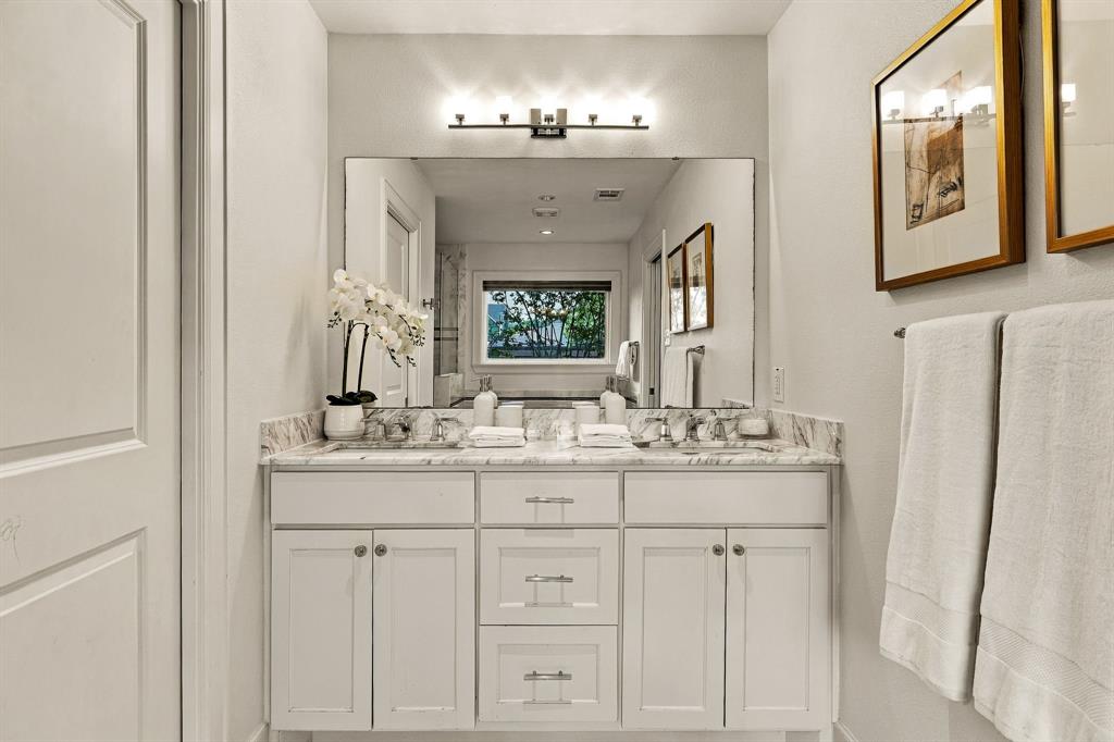 6828 Santa Maria Lane, Dallas, TX 75214