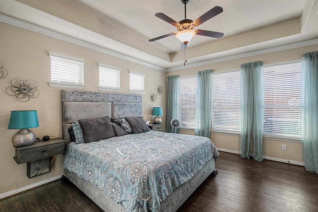 Master suite Downstairs (one of two!)