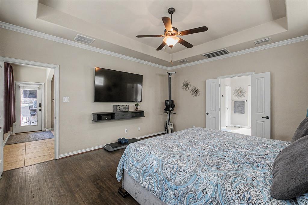 Master suite Downstairs (one of two!)