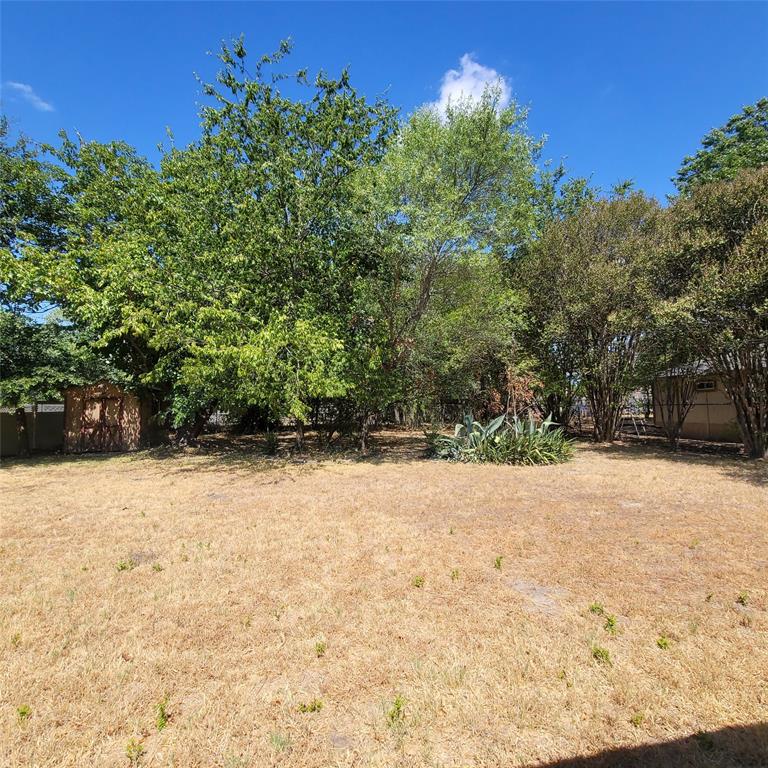 615 Arleta Lane, Ennis, TX 75119