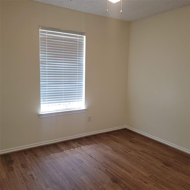 615 Arleta Lane, Ennis, TX 75119