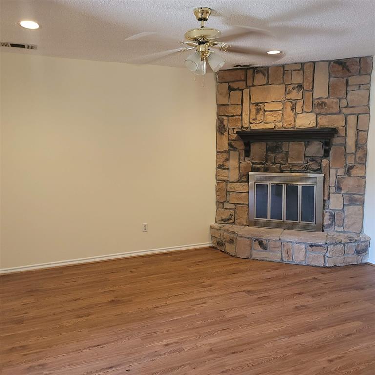 615 Arleta Lane, Ennis, TX 75119 615 Arleta Lane, Ennis, TX 75119