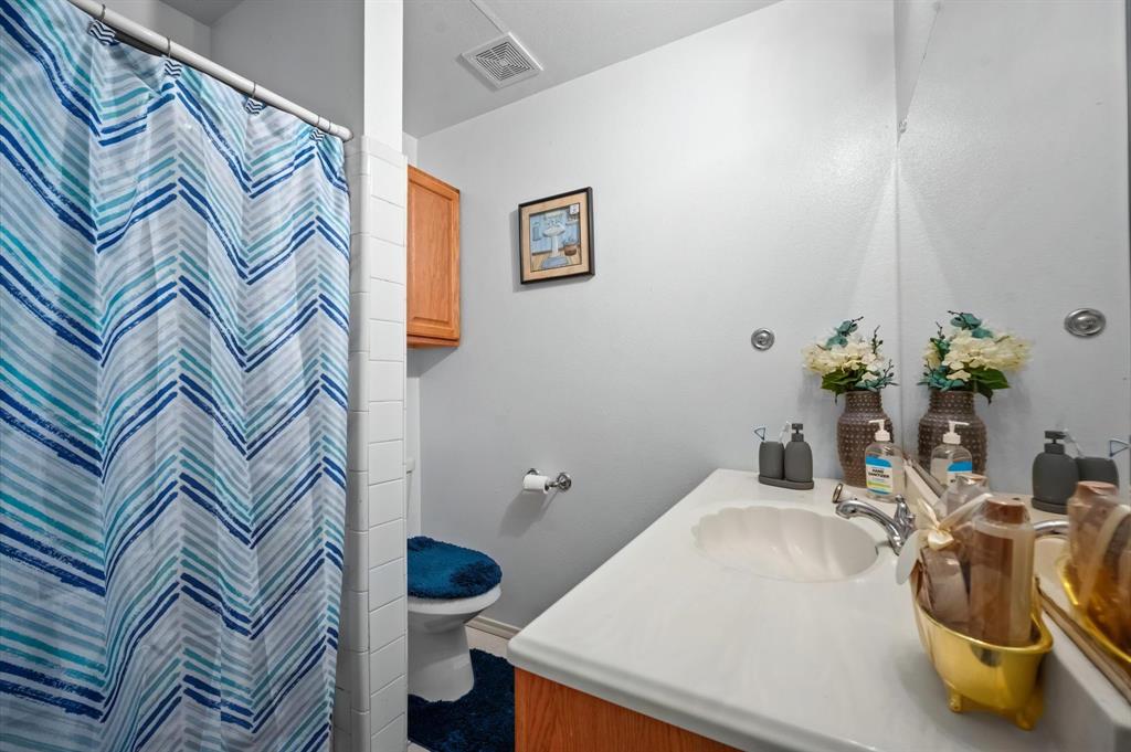 717 Eldorado Drive, DeSoto, TX 75115