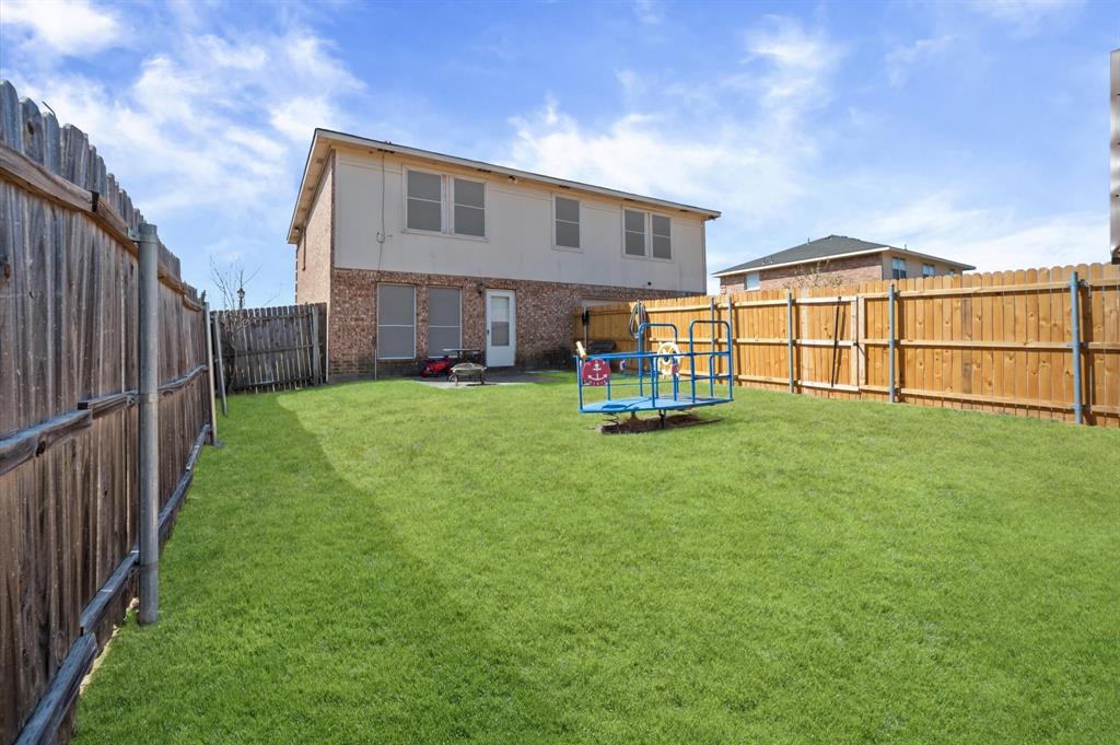 717 Eldorado Drive, DeSoto, TX 75115