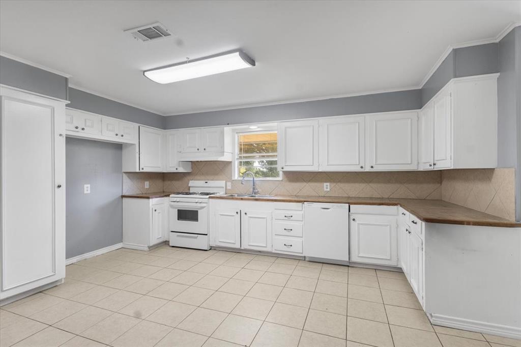 11369 Sherra, Tyler, TX 75706