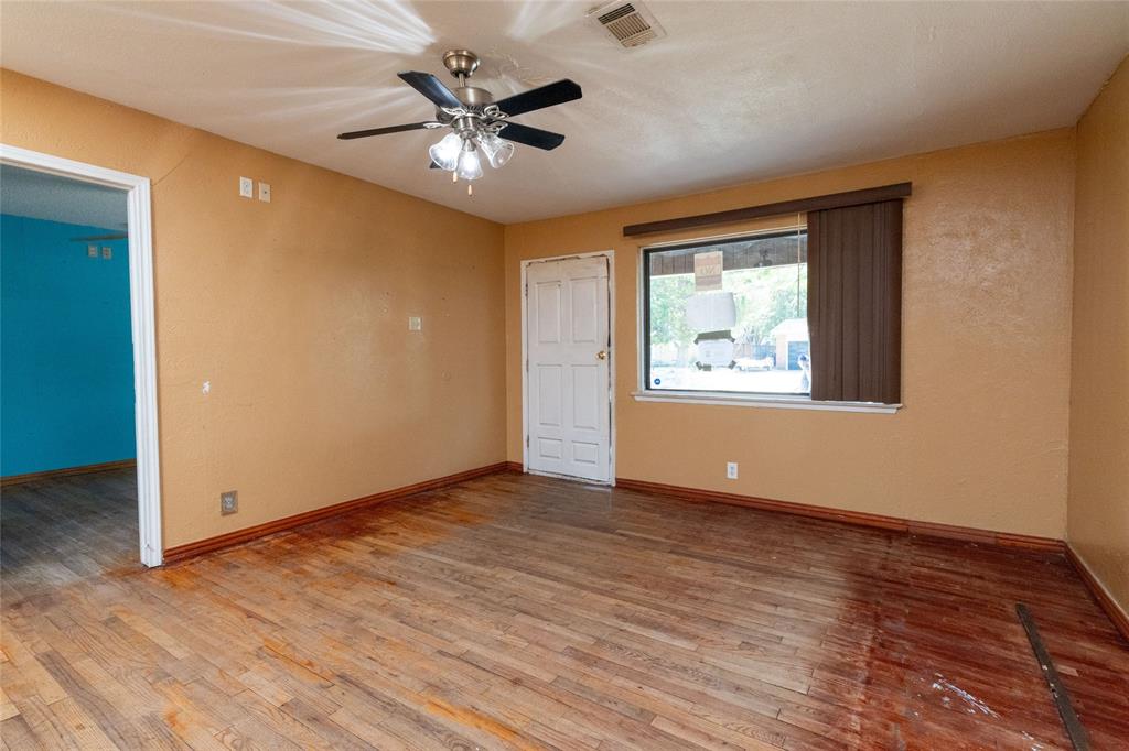 3264 Hillglenn Road, Dallas, TX 75228 3264 Hillglenn Road, Dallas, TX 75228