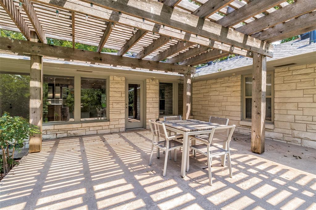 519 Northlake Drive, Dallas, TX 75218